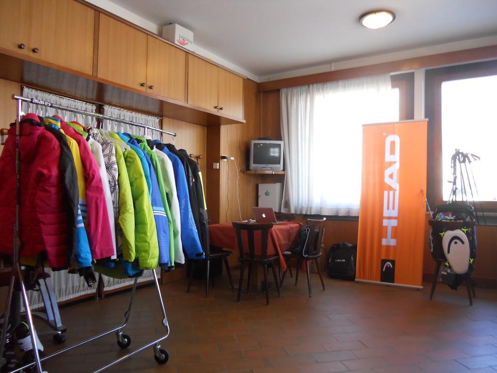 Hotel O'Scugnizzo 2 Belluno Bagian luar foto