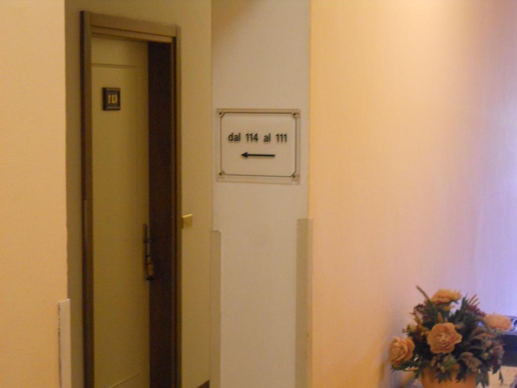 Hotel O'Scugnizzo 2 Belluno Bagian luar foto