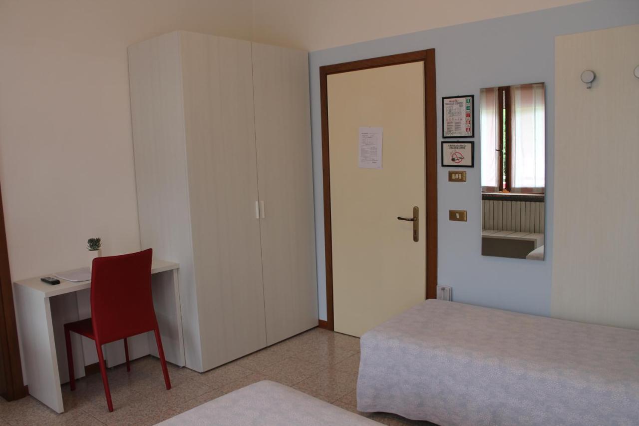 Hotel O'Scugnizzo 2 Belluno Bagian luar foto