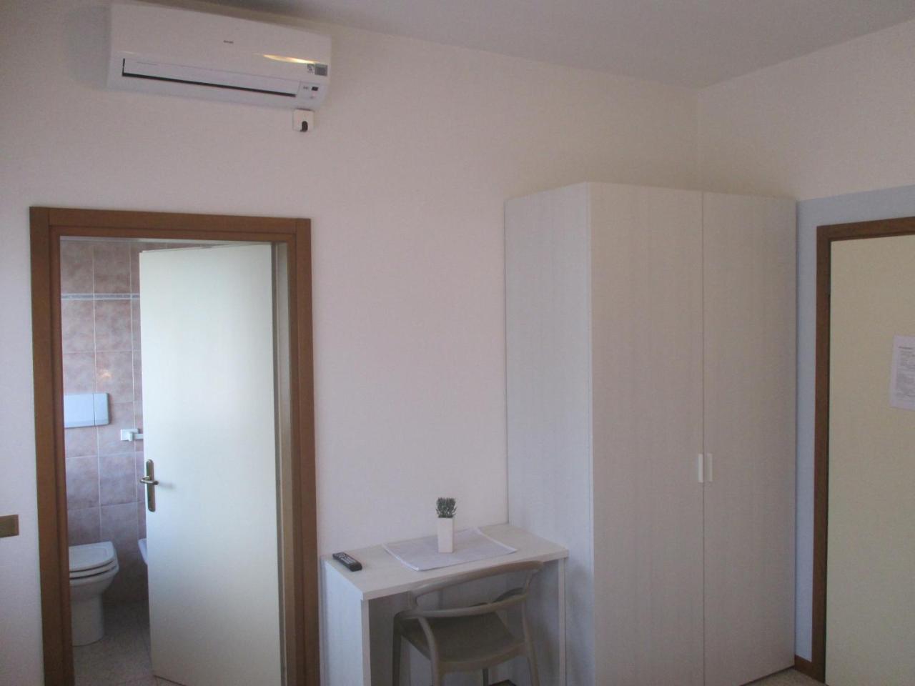 Hotel O'Scugnizzo 2 Belluno Bagian luar foto