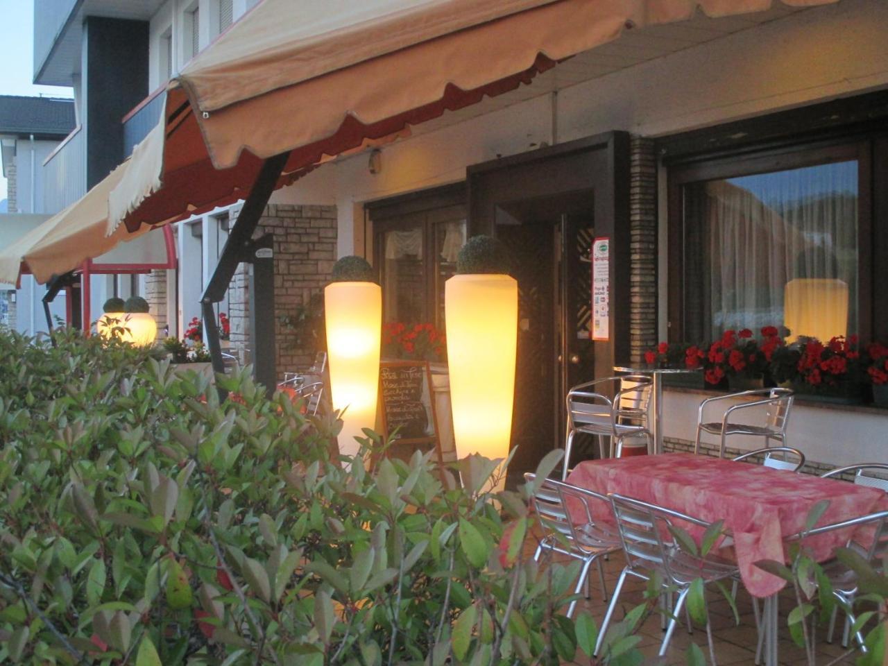 Hotel O'Scugnizzo 2 Belluno Bagian luar foto
